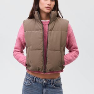 Cropped quilted vest