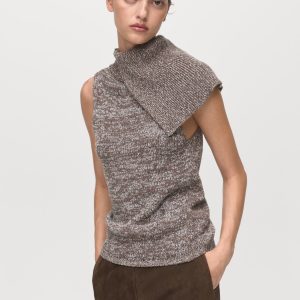 Vest with mottled wrap collar