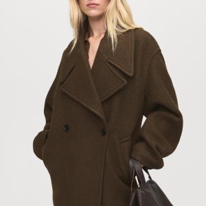 Oversized wool coat with maxi lapels