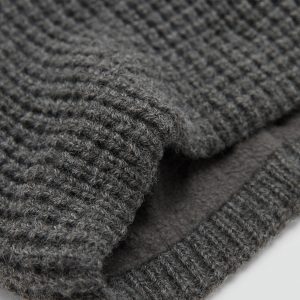 Knit scarf