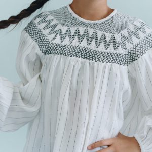 Embroidered details blouse