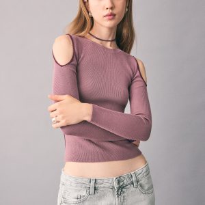 Knitted sweater with cut-out