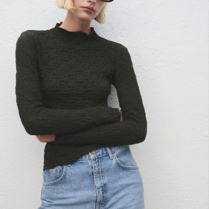 Textured crepe top