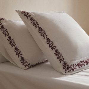 300-thread count satin cotton pillowcase with cross-stitch embroidery 23.62x23.62 in