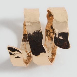 Textured spiral ring