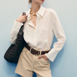 Denim shorts with frayed hem