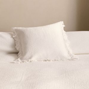 Cotton bed cushion cover with ruffle finish 50x50 cm
