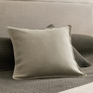 Linen garment-dyed cushion cover 45x45 cm