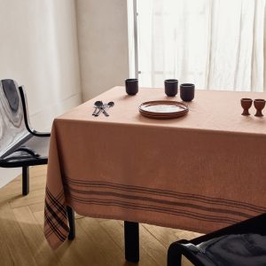 Cotton striped tablecloth for 2 to 4 diners