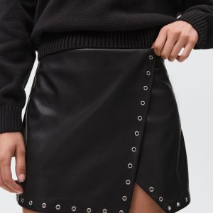 Faux-leather skort with studs