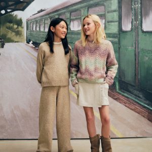 Straight-leg knitted pants