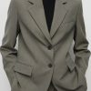 Suit blazer with flap pockets