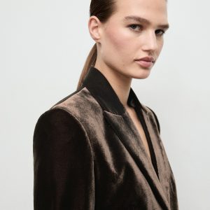 Structured velvet blazer
