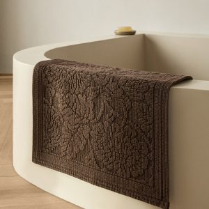 Floral jacquard bath mat