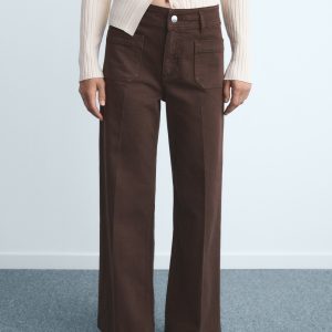 Wide-leg jeans with pockets