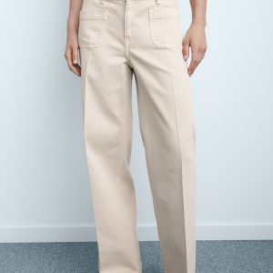 Wide-leg jeans with pockets