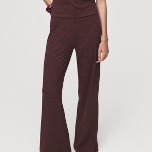 Knitted pants with elastic waistband