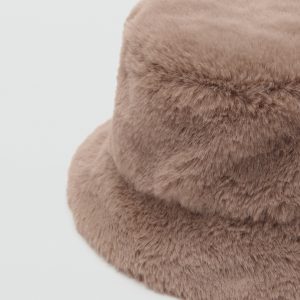 Fur-effect hat