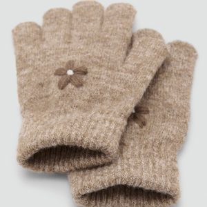 Embroidered gloves