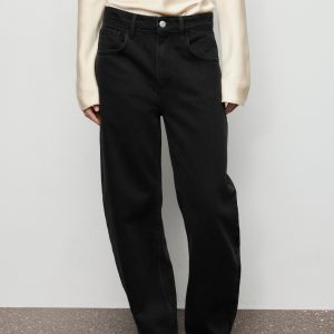 High-waisted barrel jeans