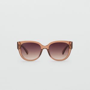Round-framed sunglasses
