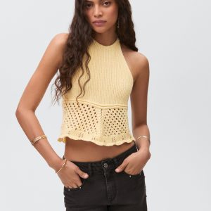 Halter-neck knitted top
