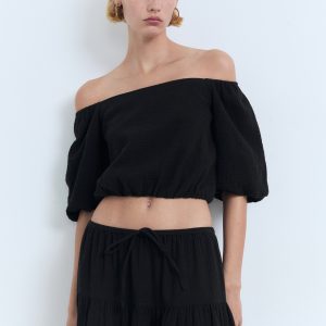 Puffed sleeves cotton blouse