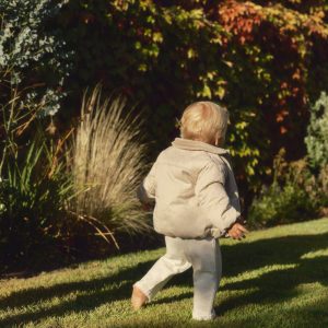Quilted anorak with contrasting collar