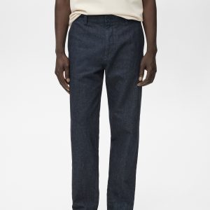 Dark wash straight fit jeans