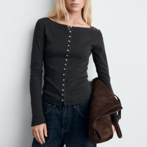 Boat neck cardigan with buttons