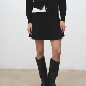 Flared knitted skirt