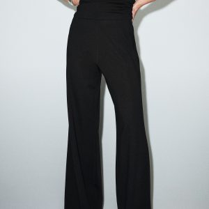 Straight-fit pants with elastic waist