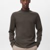 Long-sleeved t-shirt with perkins neck