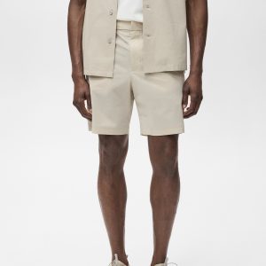 Water-repellent bermuda shorts
