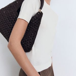 Short-sleeved fine-knit sweater