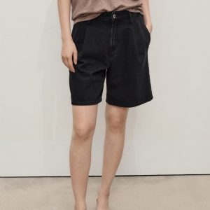 Mid-rise denim bermuda shorts with pleats