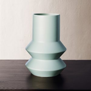 Totem earthenware jar