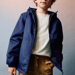 Water-repellent puffer coat