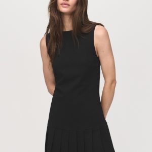 Fitted pleated dress
