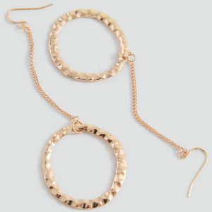 Circular pendant earrings