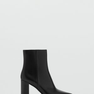 Ankle boots with block heel