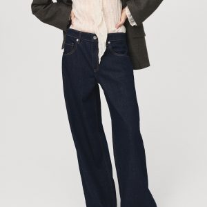 Low-rise wide-leg jeans