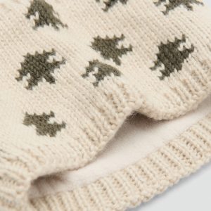 Embroidered knitted scarf