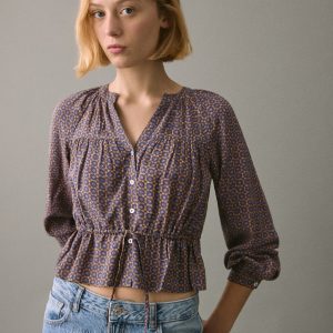 Flowy printed blouse