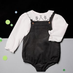 Embroidered babydoll-collar blouse