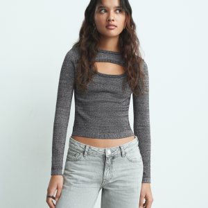 Sparkly top with opening