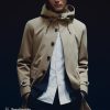 Water-repellent hooded barn jacket