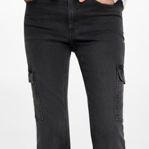 Flared cargo jeans