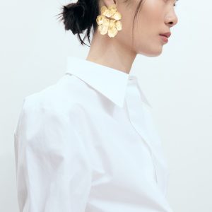 Textured flower earrings