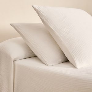 Two cotton gauze pillowcases 60x60 cm